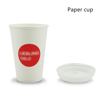 Compostable PLAは280gsmタケ繊維のペーパー飲むコップを並べた