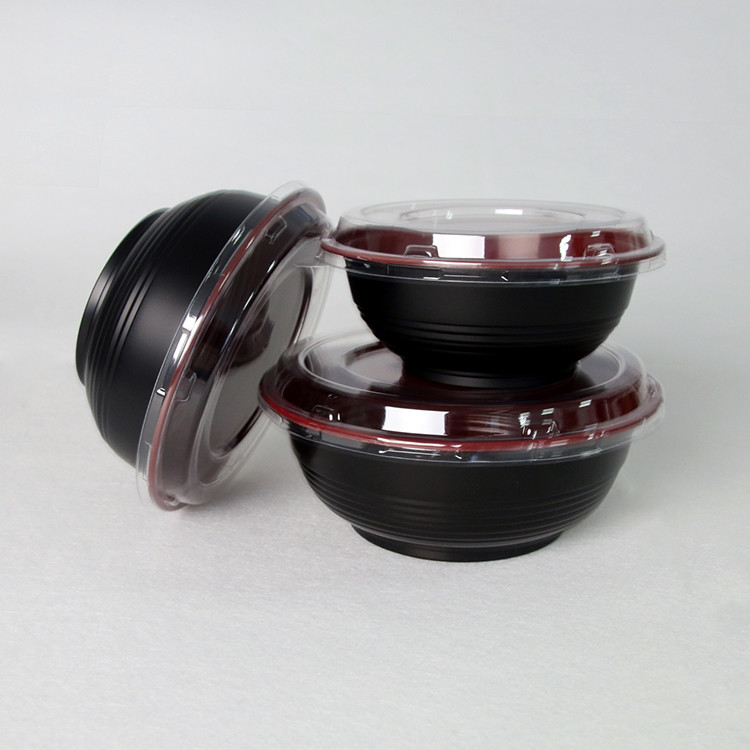赤くおよび黒いヌードル・スープの容器の使い捨て可能なプラスチック ヌードル ボール